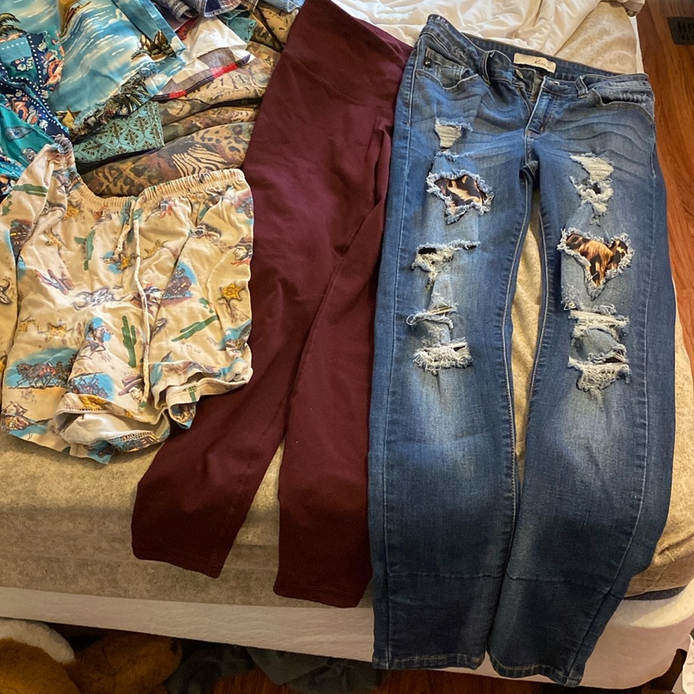 Miscellaneous pants